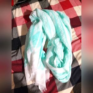 Shiela Rose scarf